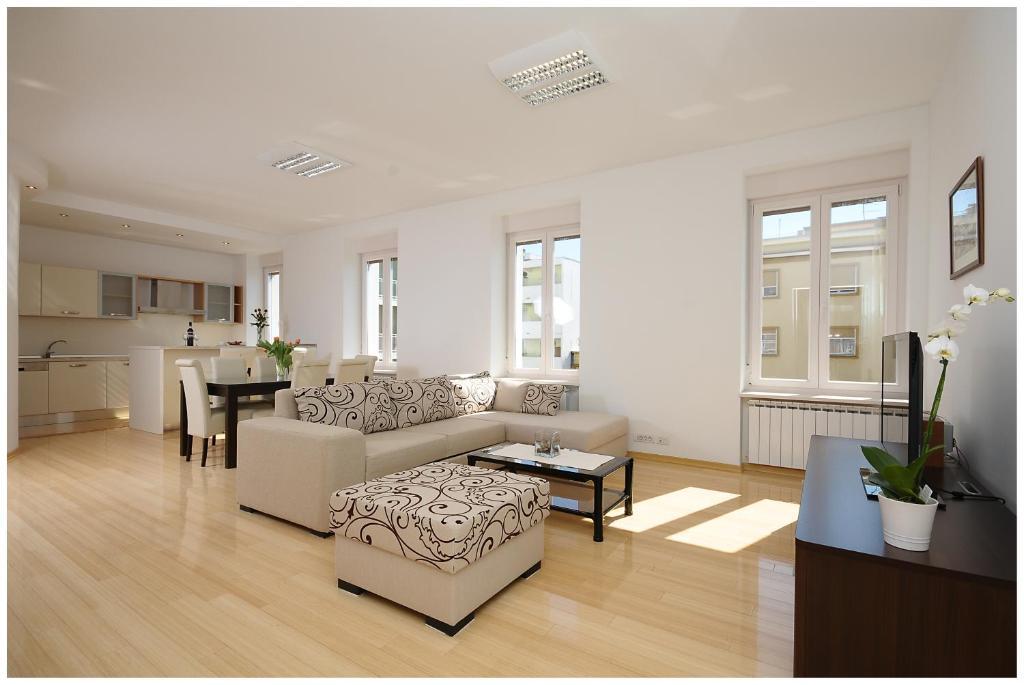 Eden Penthouse Apartments Zara Esterno foto