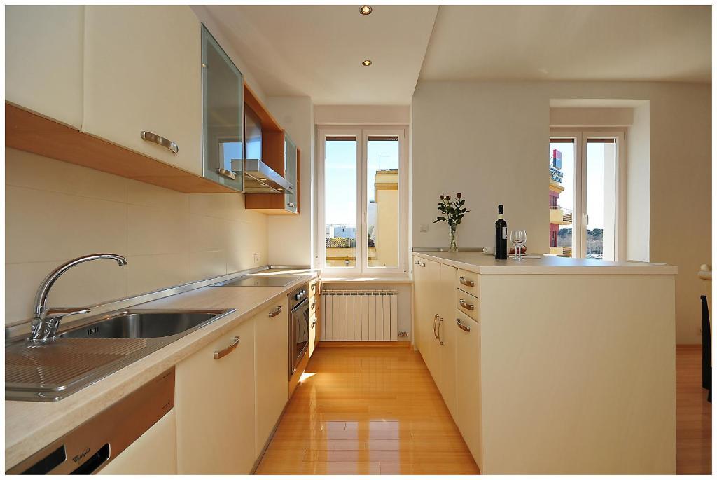 Eden Penthouse Apartments Zara Camera foto